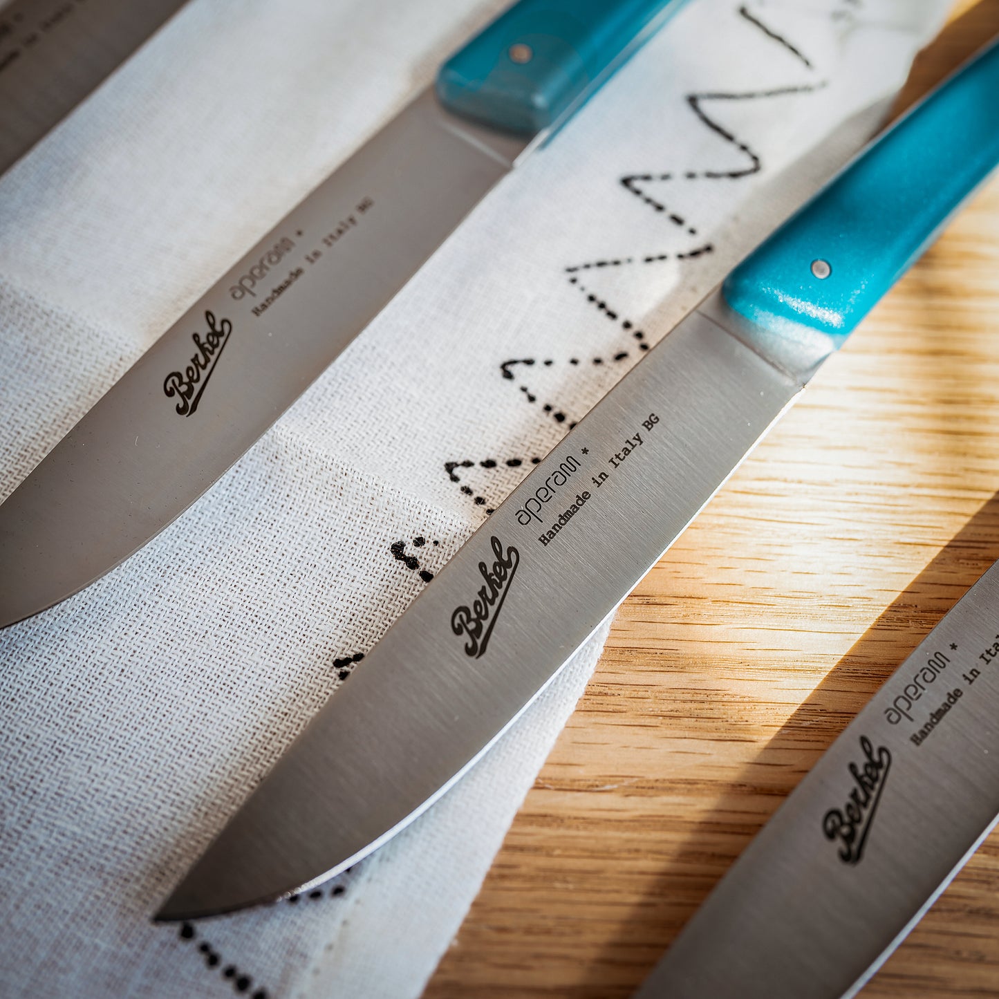 4ER-SET STEAKMESSER COLOR GRAU