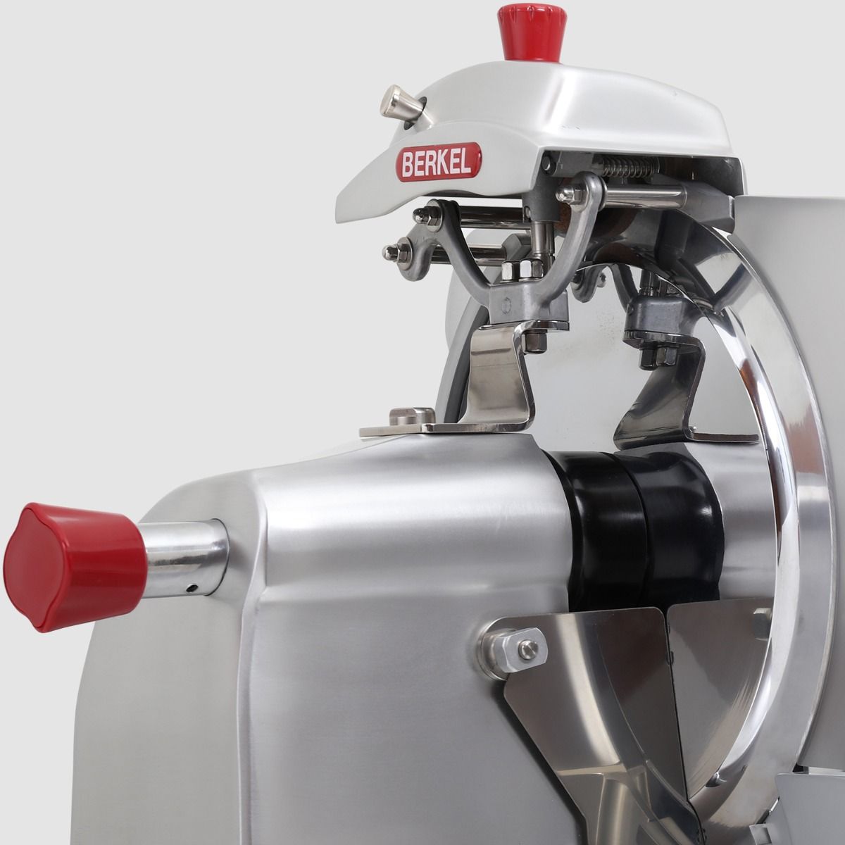 Essentia Salumeria 370